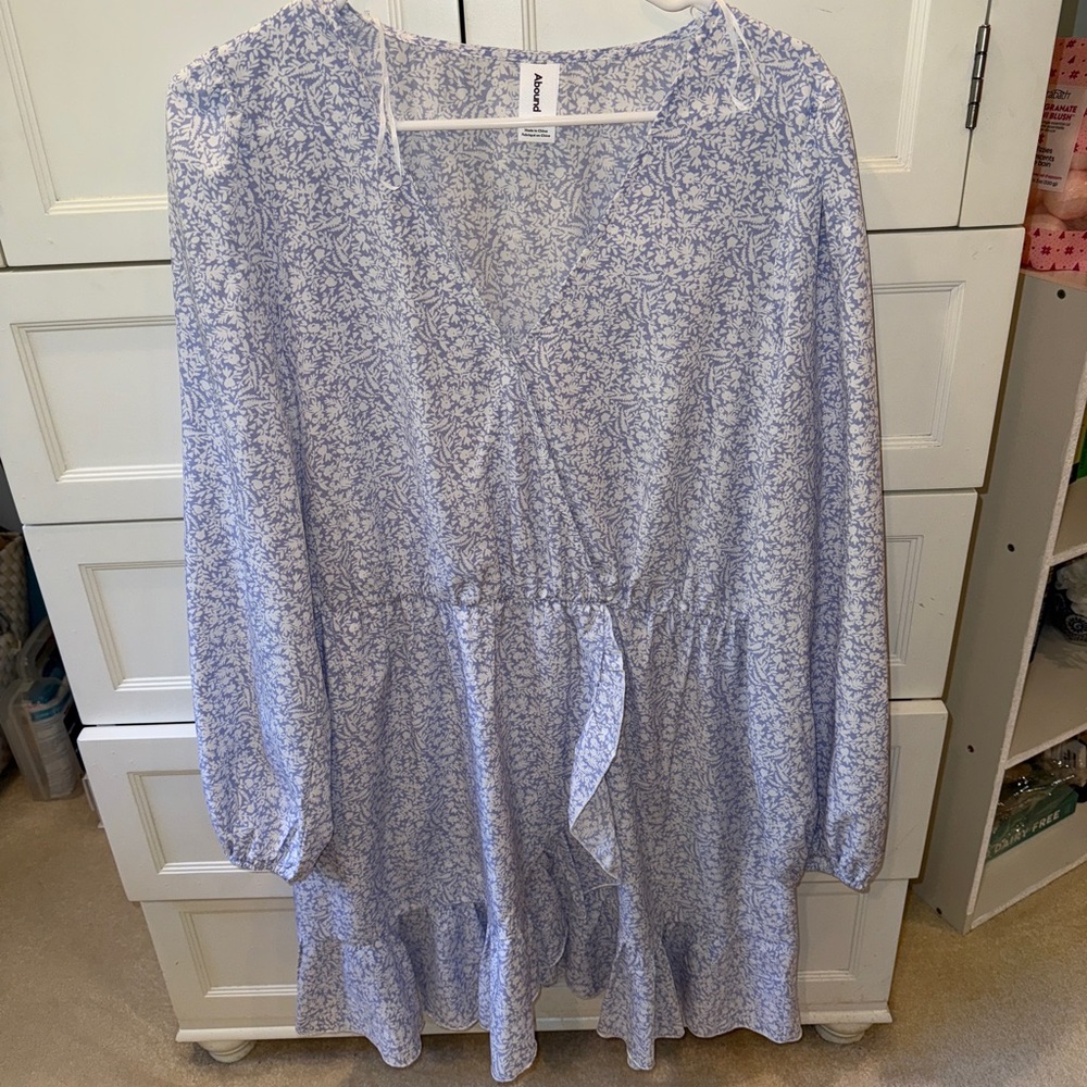 Abound Light Blue and White Floral Long Sleeve Dress